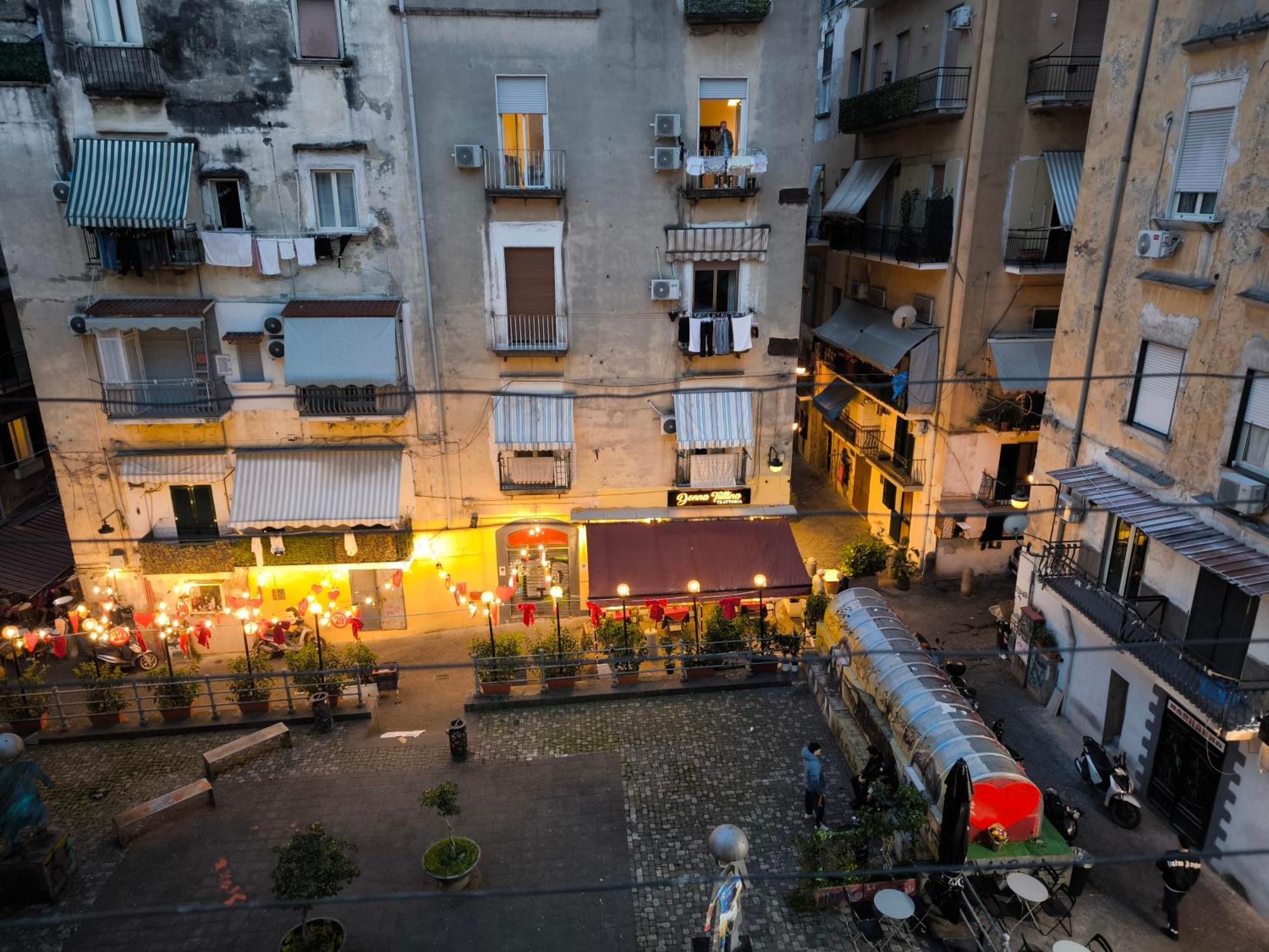 Ferienwohnung Casa Del Girasole Neapel Exterior foto